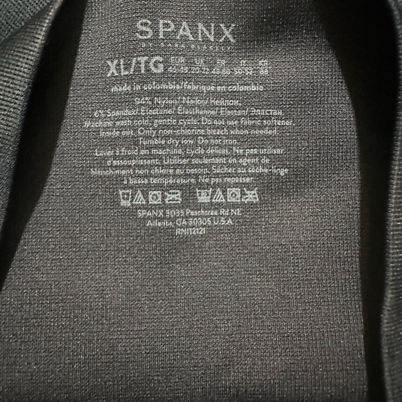 NEW SPANX Women’s Lamn High Waisted Bike Short 8” Black Camo Size L/XL 50180R - Picture 11 of 13